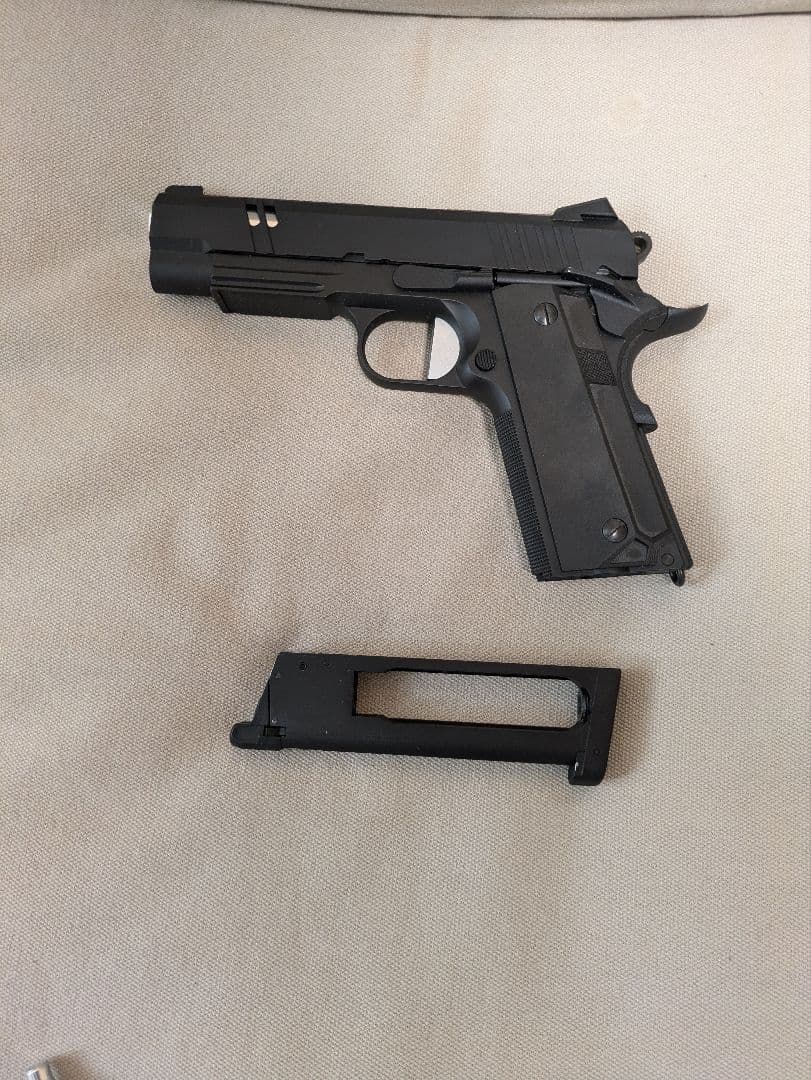 美品　Carbon8 HELLCAT 4.3 CO2ガスガン