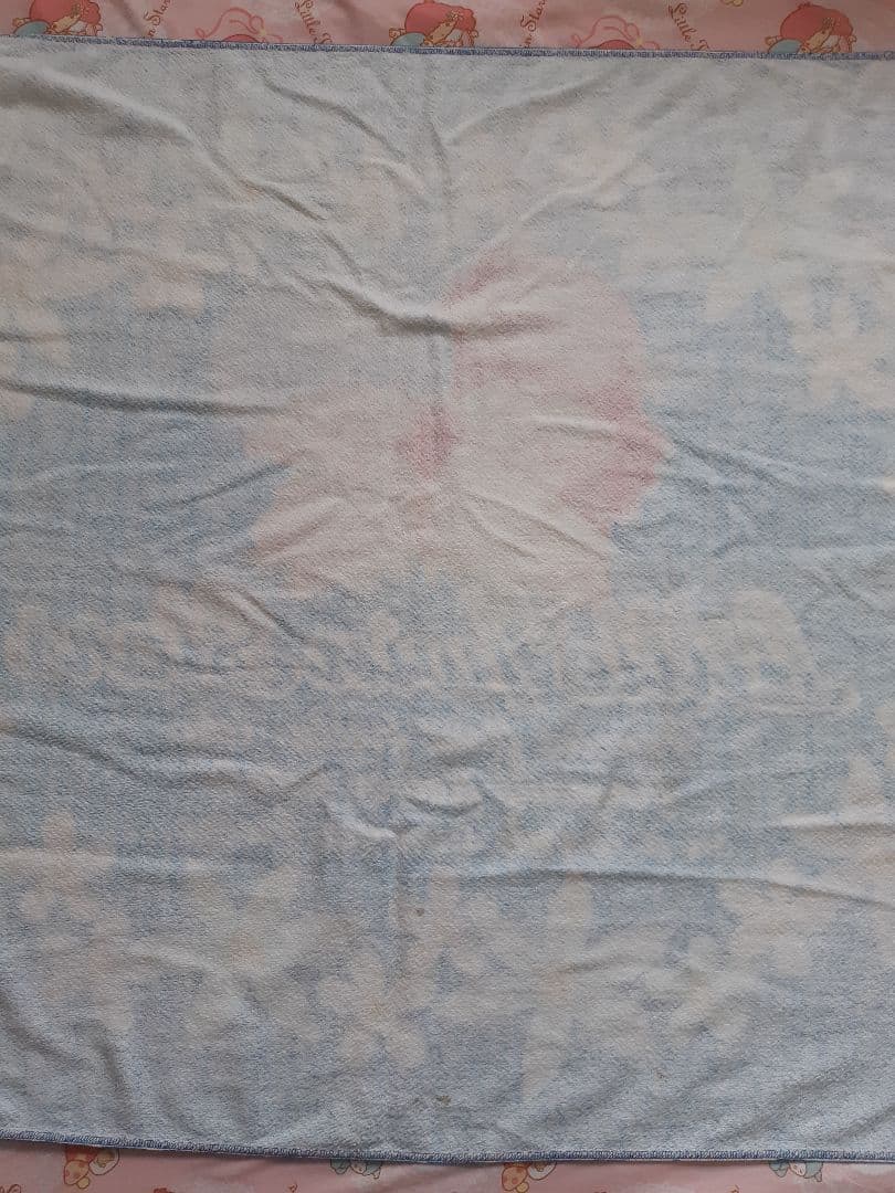 キキララ　ビックタオル　フェイスタオル　2002年レトロ　希少　中古品