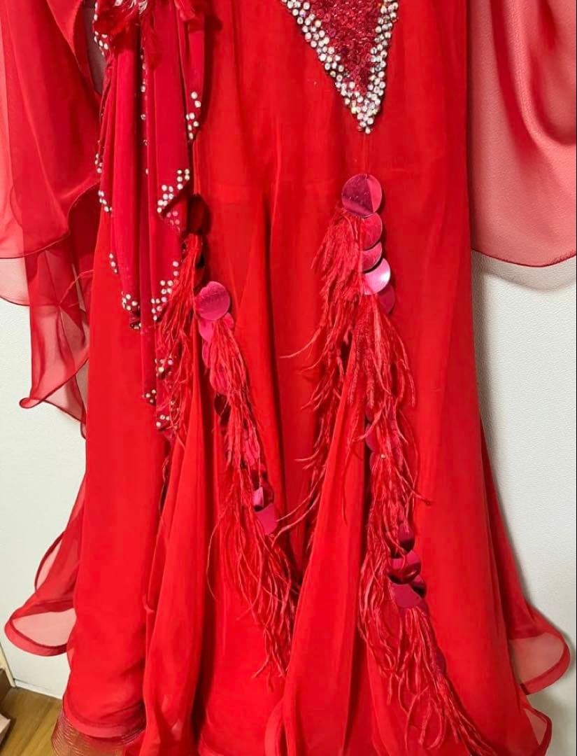 【美品】スタンダードドレス　社交ダンスドレス Mサイズ　✴︎価格交渉可　赤