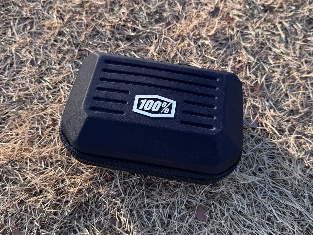 100% サングラス