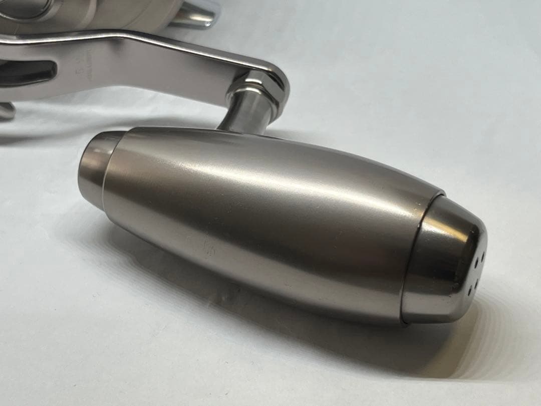 DAIWAダイワ 15ソルティガ 35NHL-SJ 左ハンドル