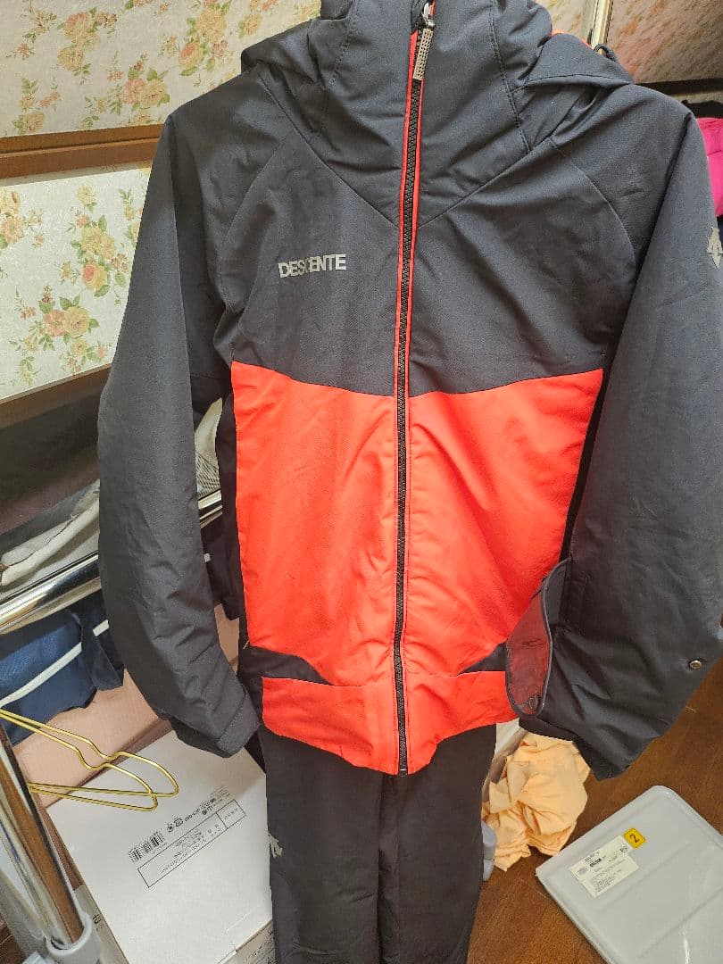 DESCENTE スキーウェア 黒/赤