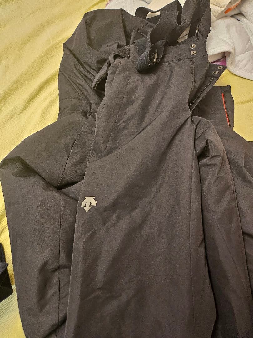 DESCENTE スキーウェア 黒/赤