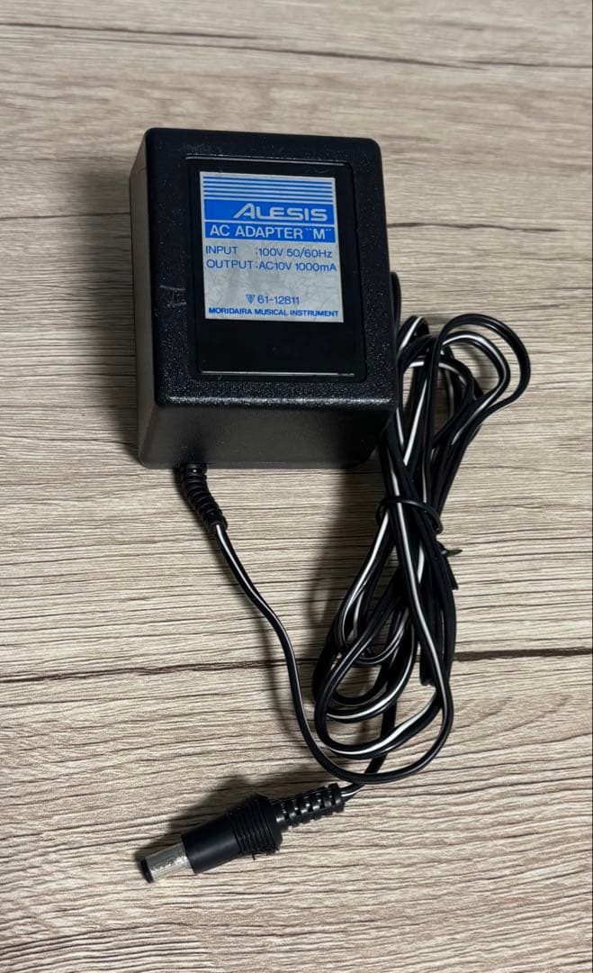 Alesis NanoPiano 【美品】音出しmidi確認済　アダプタ付き