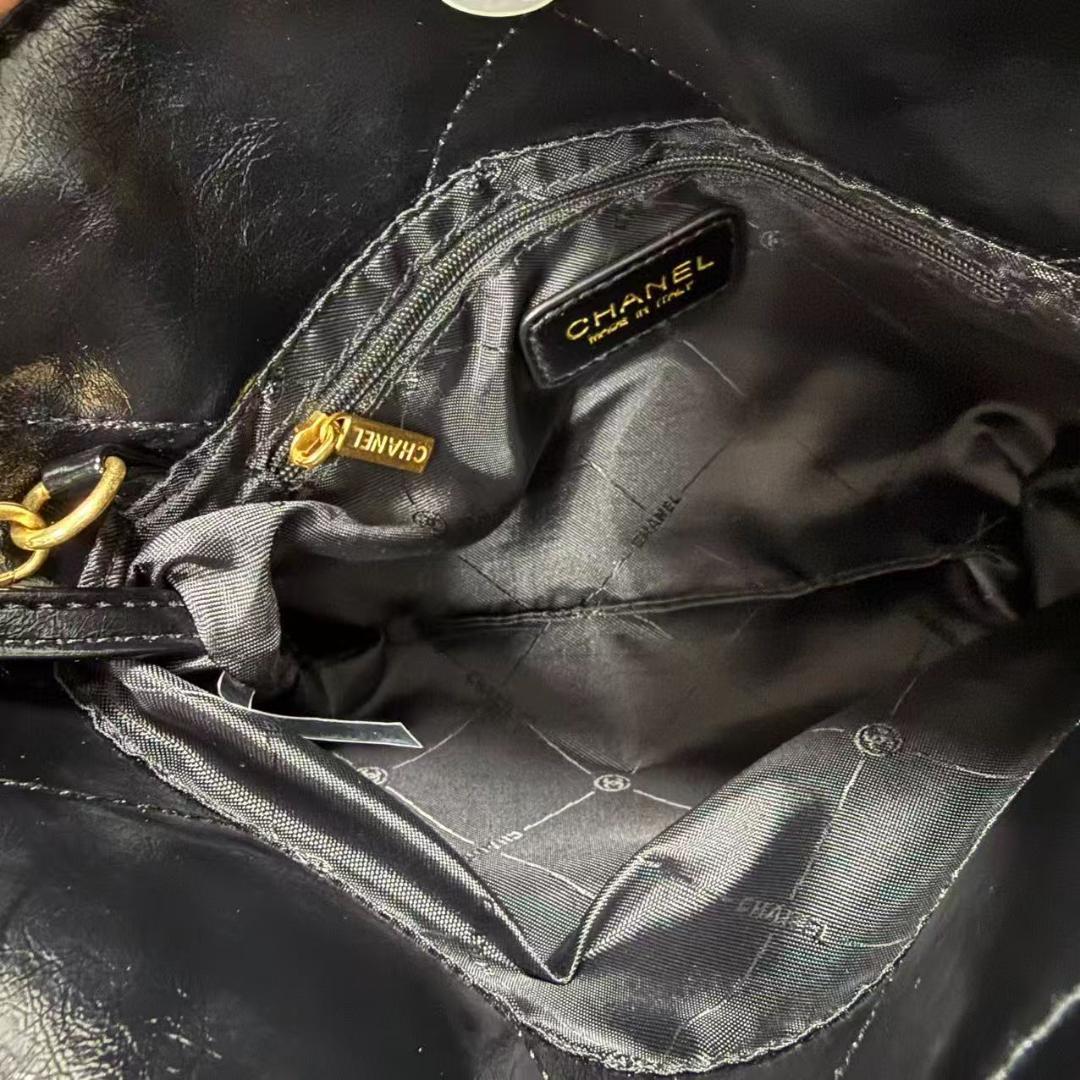 希少✨ 状態良好 ブラック cHaNeL✨サコッシュ パール付き
