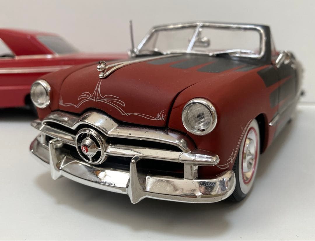 レア！　絶版　1/18 アメ車　ミニカー　フォード　ビクトリア　1950 旧車