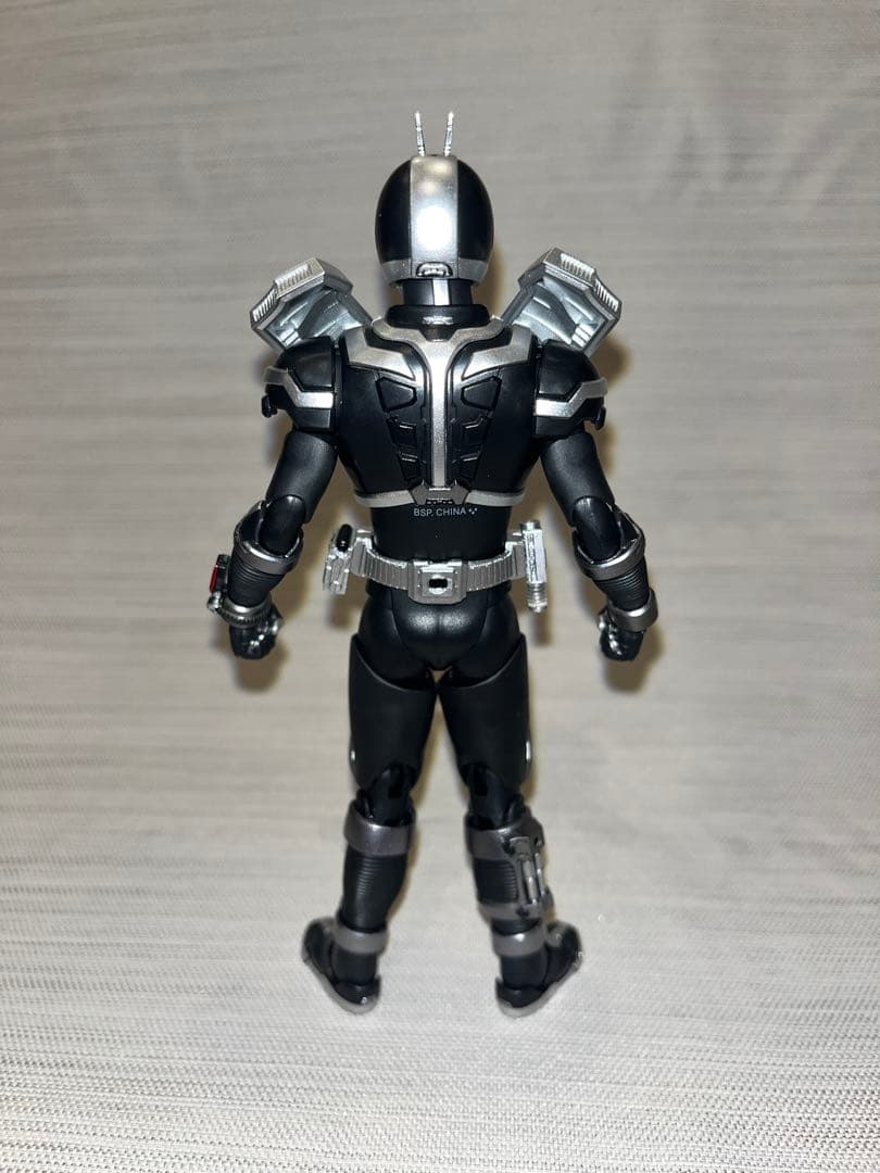 S.H.Figuarts(真骨彫製法)仮面ライダーファイズ アクセルフォーム