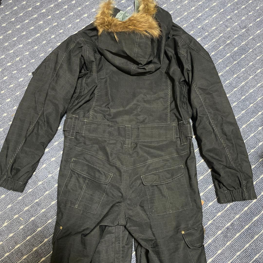 ESTIVOボードウェアつなぎ