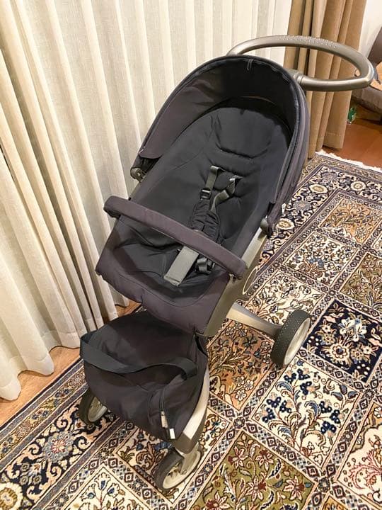 STOKKE　ストッケ　エクスプローリーV4