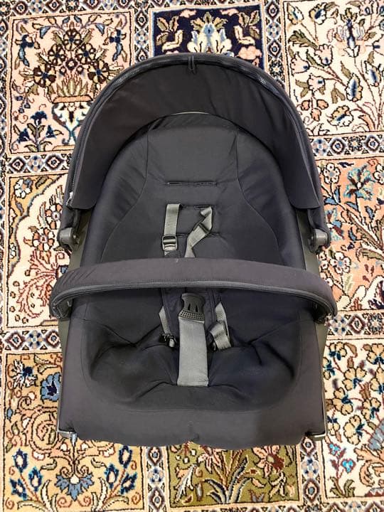 STOKKE　ストッケ　エクスプローリーV4