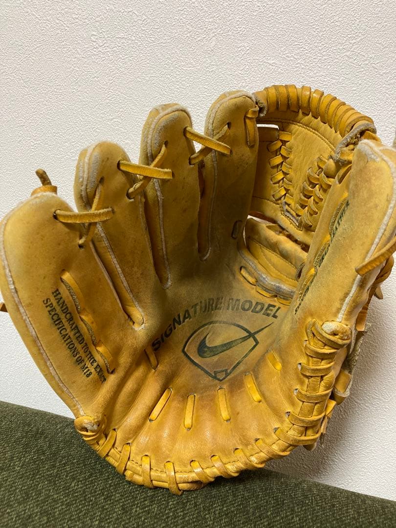 NIKE軟式用グローブ　松坂大輔モデル　左投げ用