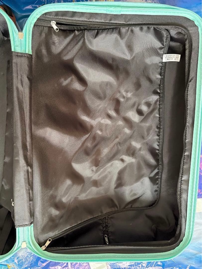 AULANI ミッキーマウス スーツケース　キャリーバッグ　ディズニー　ミキフレ