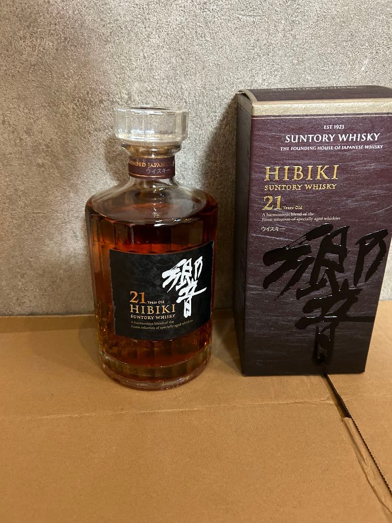 新品 サントリーウイスキー響 21年 700ml 箱入り