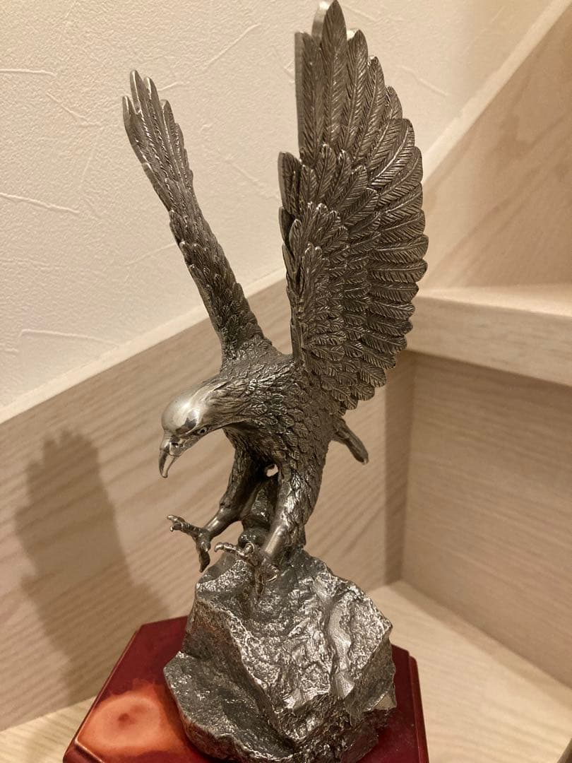 アンティーク　鷲の置物、象の花瓶　ピューター製