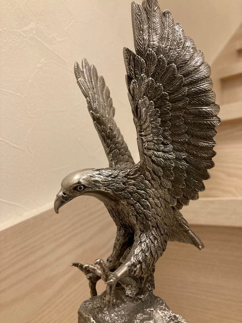 アンティーク　鷲の置物、象の花瓶　ピューター製