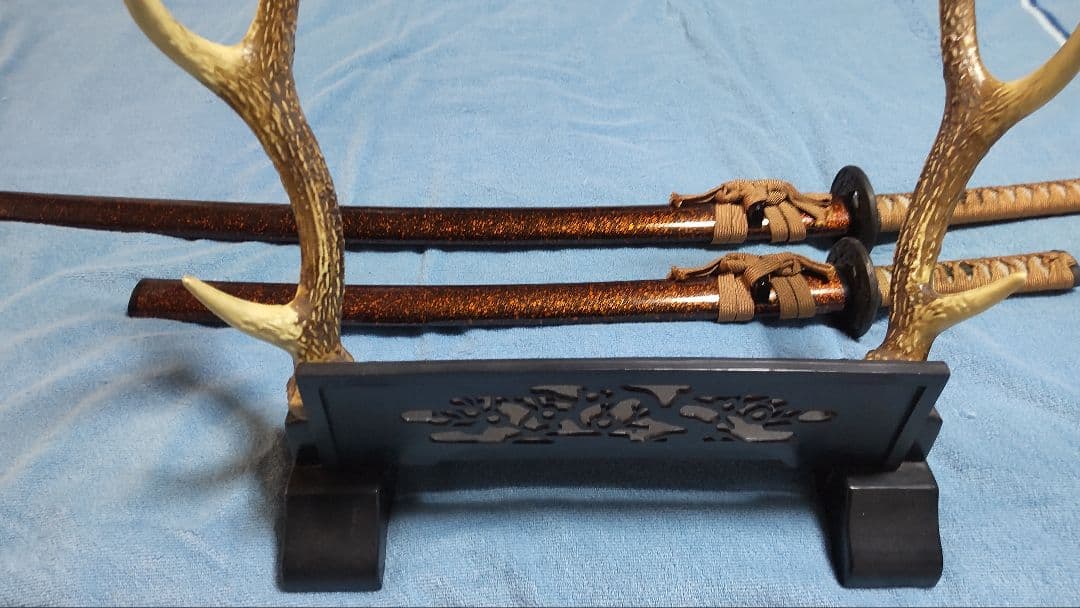 (模造刀}大刀、小刀と台座SET