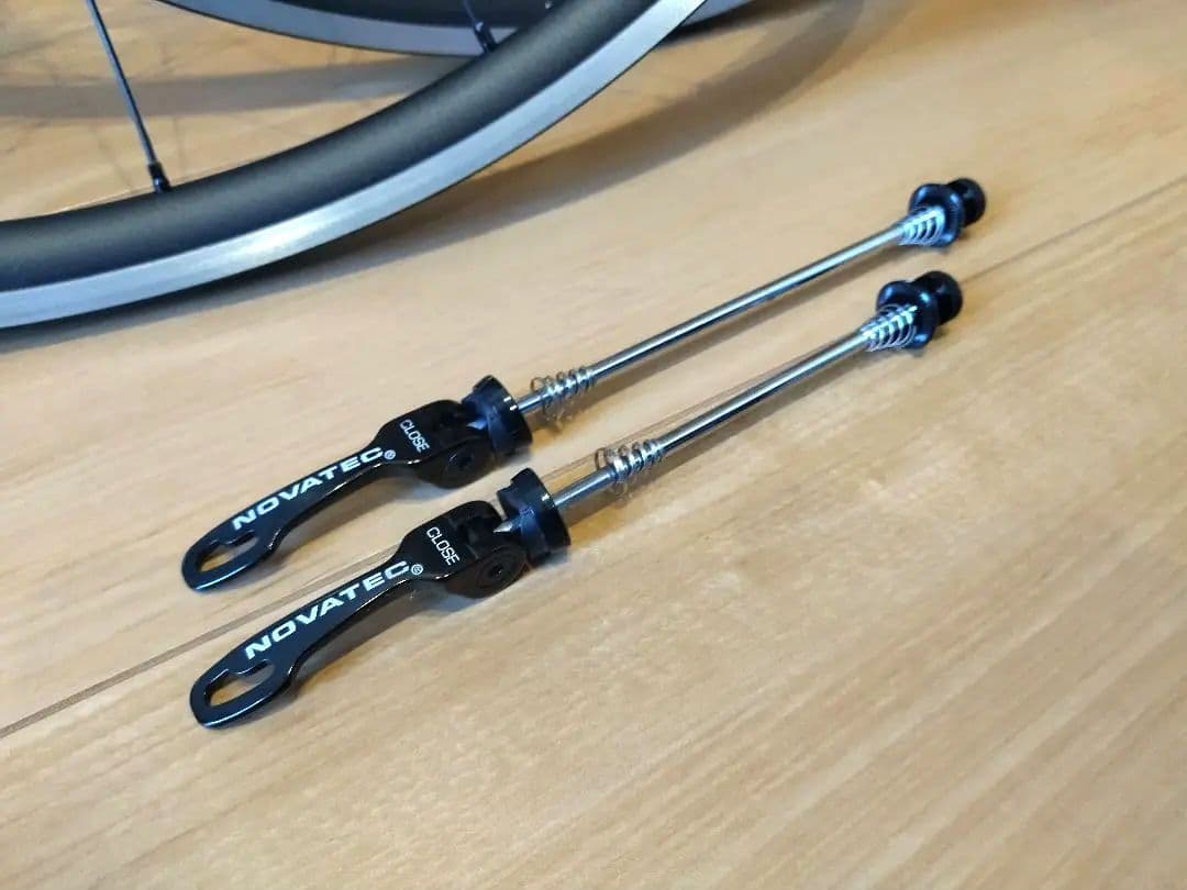 美品! ヒルクライムに! ノバテック JETFLY SL 700C 軽量ホイール