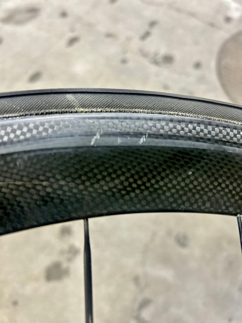 ◆台湾メーカー製の定価18万円程のカーボンホイール＆タイヤ後輪】重量1.07kg