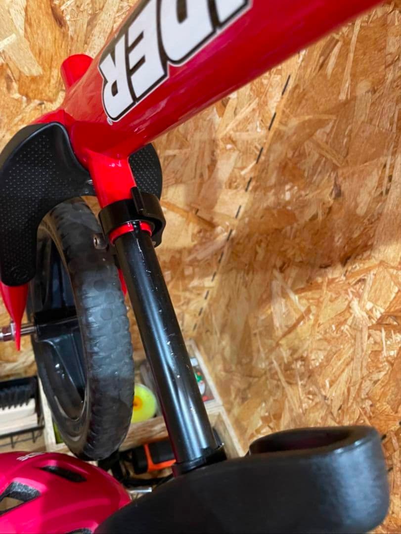 E*i様 美品ストライダー12インチ レッド 赤色 スポーツモデル 日本正規品