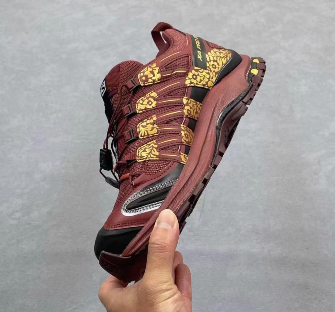 SALOMON XAPRO3D スポーツシューズ 干支限定年（馬年）