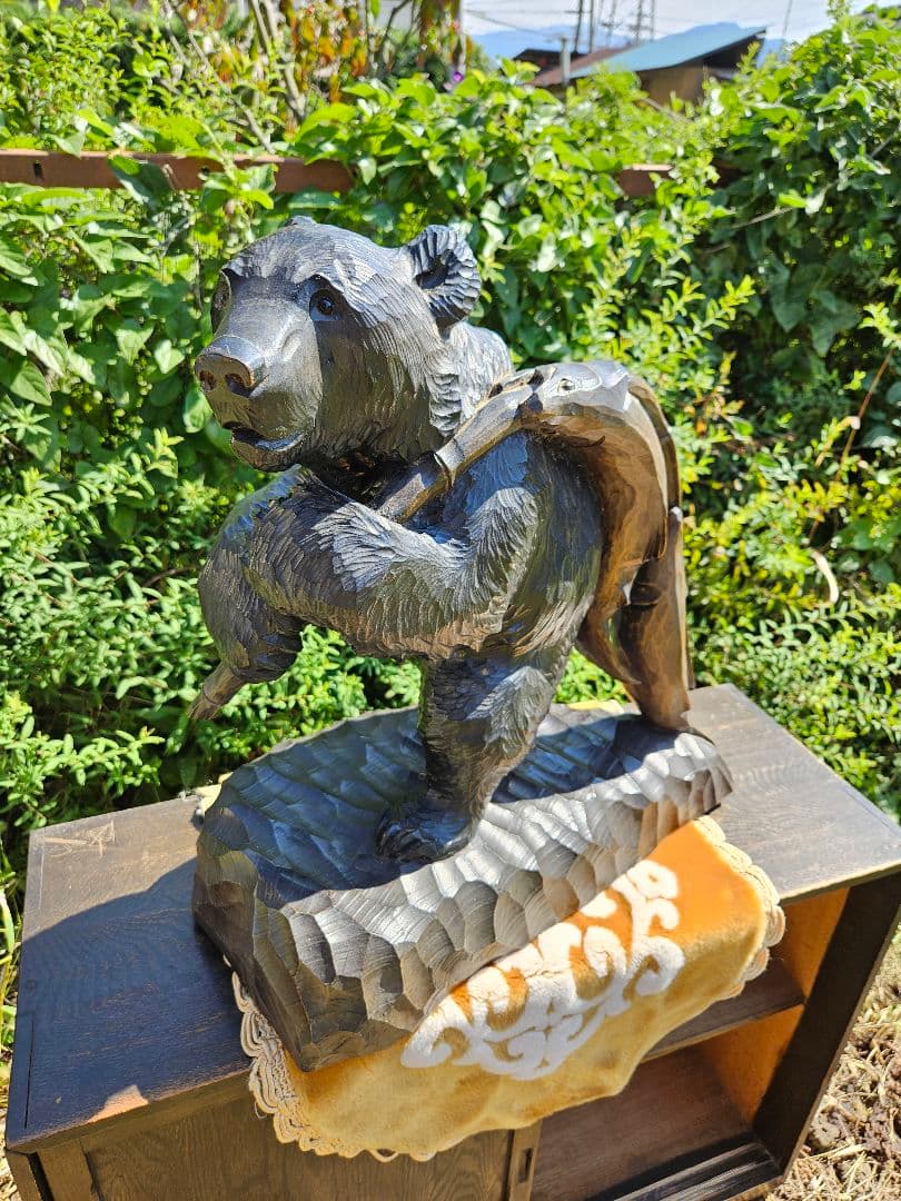 堀井 作 鮭を担ぐ熊 大型 木彫り 一刀彫 くま クマ 郷土玩具 北海道 アイヌ