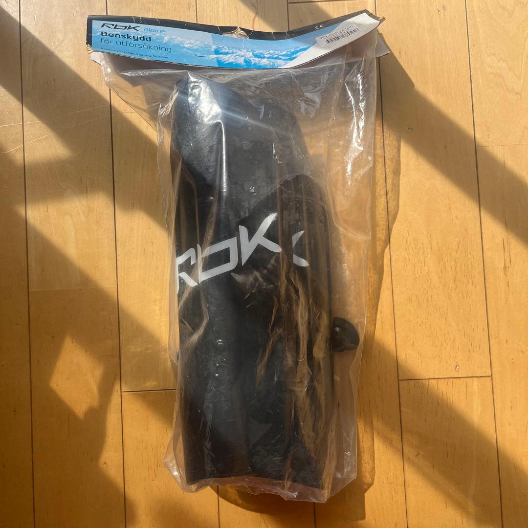 【新品】【未使用】Reebok スキー　シンガード レガース