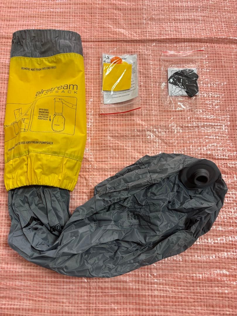 SEA TO SUMMITのウルトラライトマット　スモール