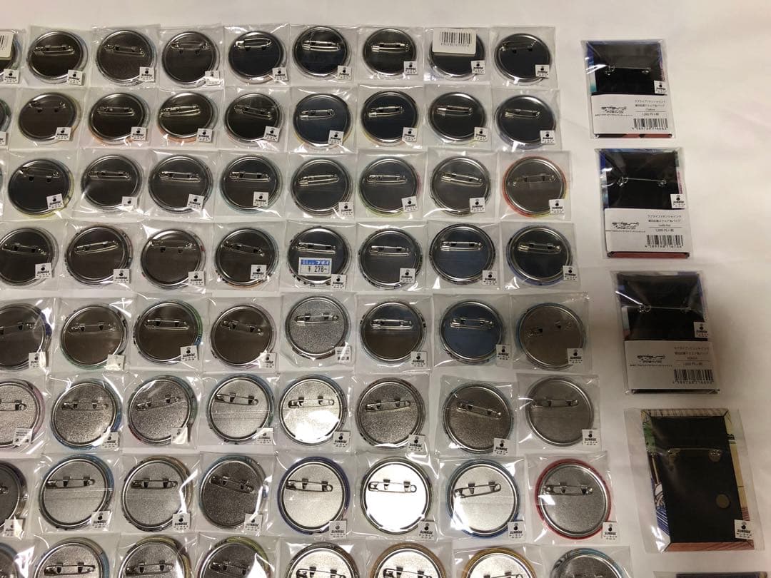 187点 レア 廃盤 エラー ラブライブ まちあるき 街歩き スクエア 缶バッジ