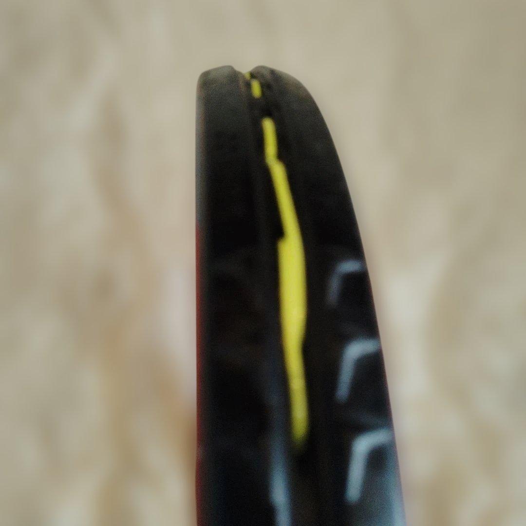 美品ブイコア100YONEX テニスラケット　G2