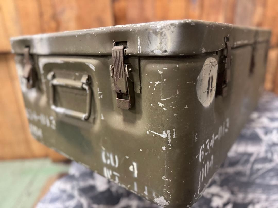 レアお宝品！Vintag！ミリタリー コンテナ 米軍 USA 弾薬庫　収納箱②