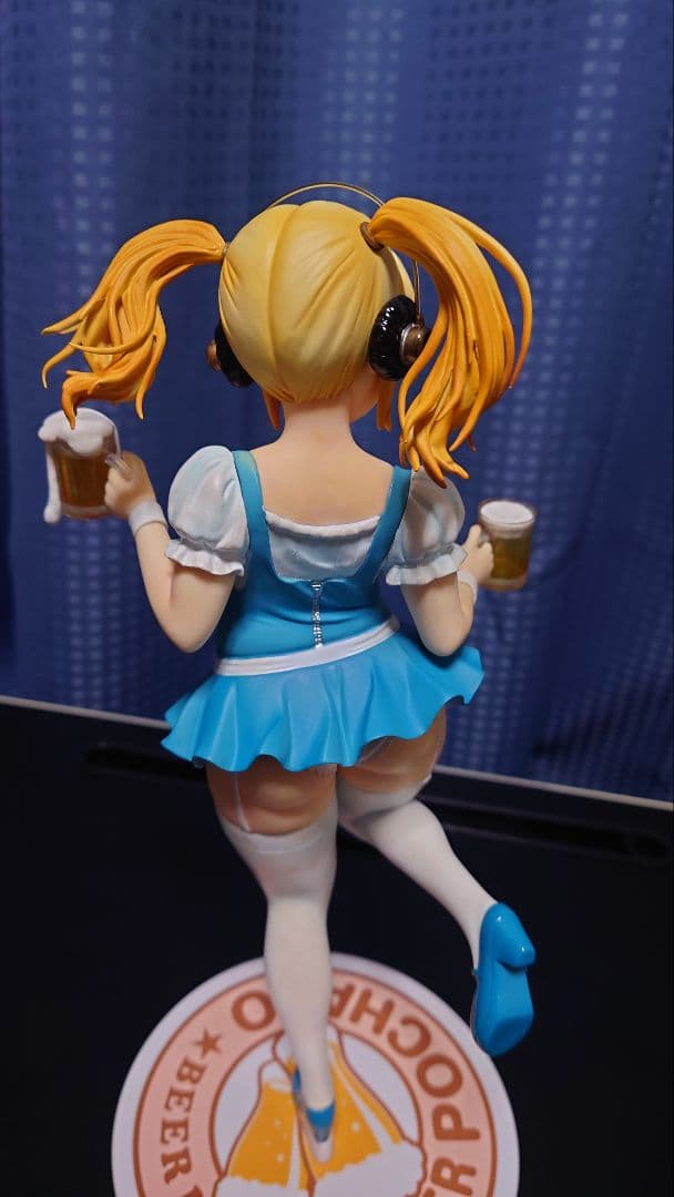 すーぱーぽちゃ子 ビアガールVer. 1/6