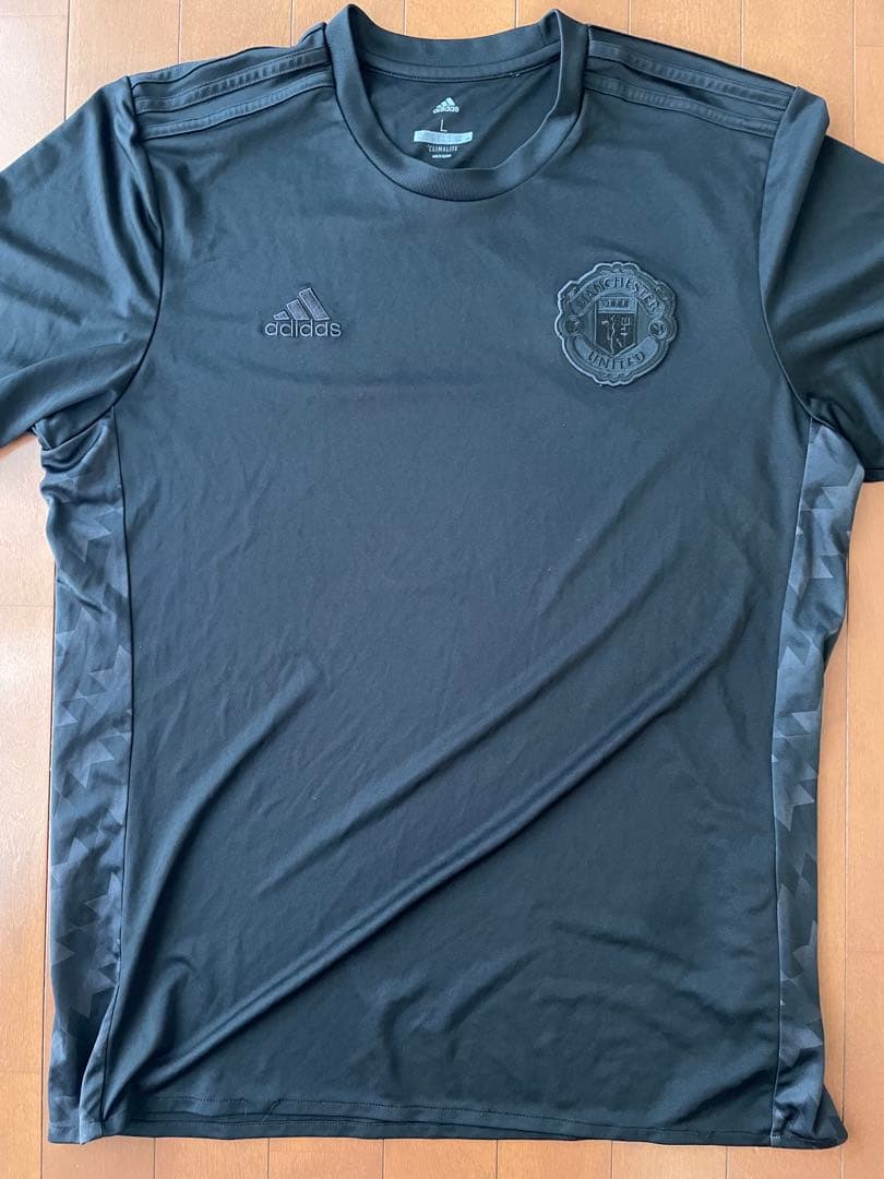 VINTAGEマンチェスターユナイテッド2017トレーニングトップス