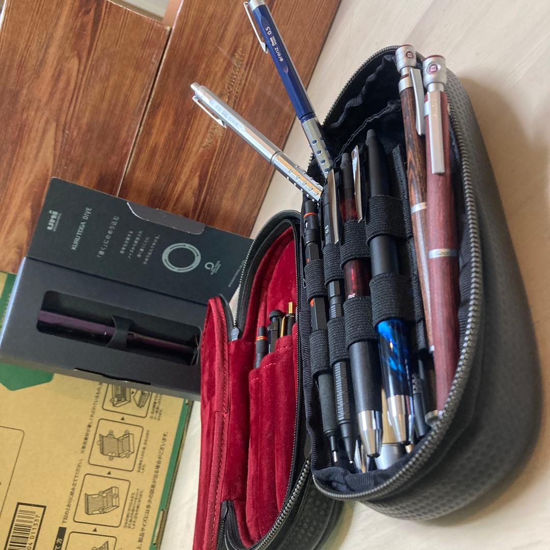 シャーペン　ボールペンまとめ売り　筆箱付き