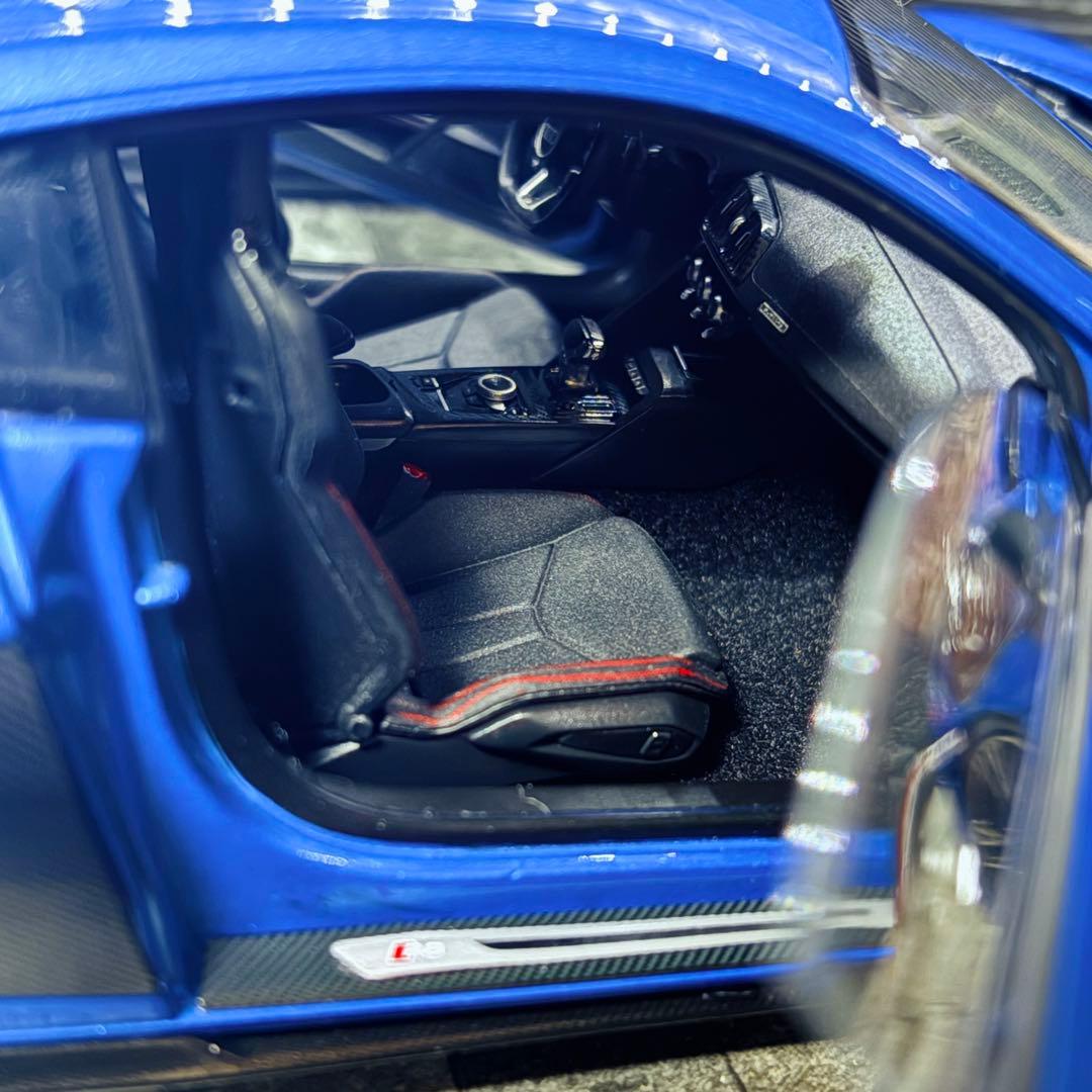 1/18 KENGFAI アウディ R8 V10 PLUS 2021