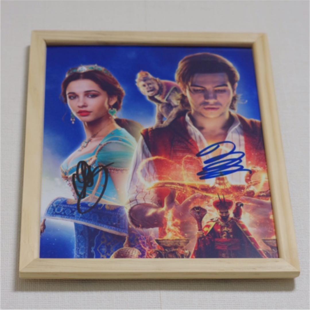 アラジンキャスト メナ・マスード & ナオミ・スコット 直筆サインフォト