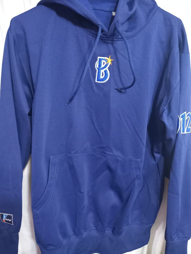 横浜DeNAベイスターズ刺繍入りパーカー背番号4