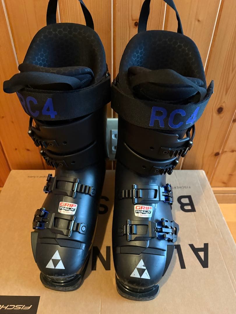 フィッシャー　スキーブーツ　CURV MV 110 ブラック　26.5センチ箱付