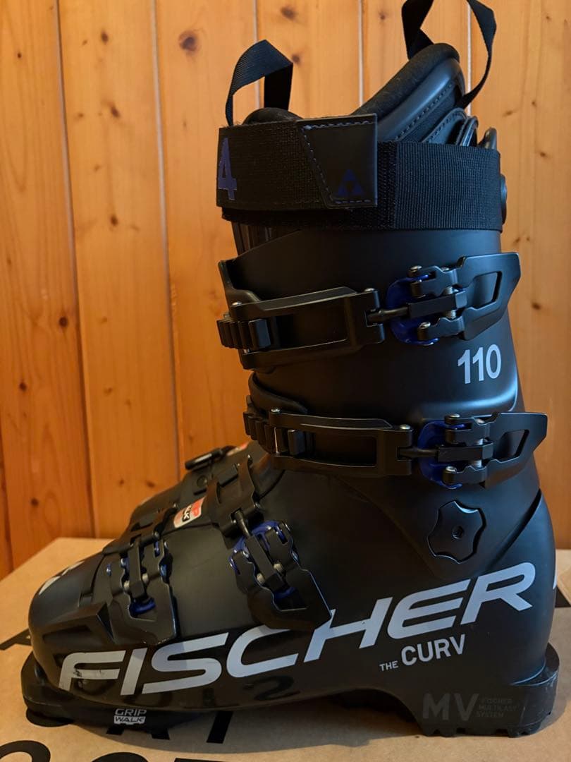 フィッシャー　スキーブーツ　CURV MV 110 ブラック　26.5センチ箱付