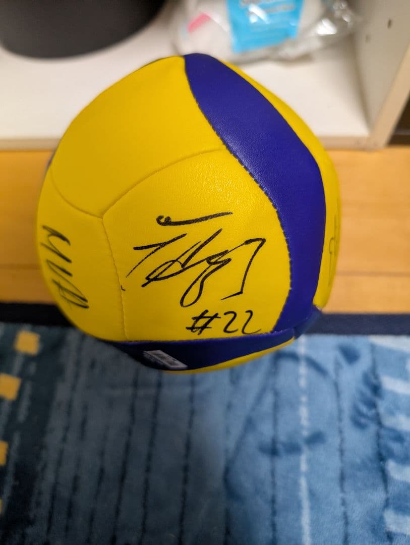 女子バレー 直筆サインボール トルコ代表バルガス選手他