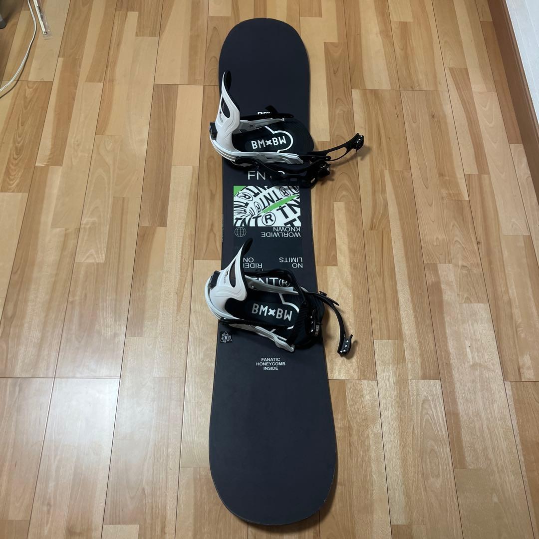 FNTC TNT スノーボード バインディング付き