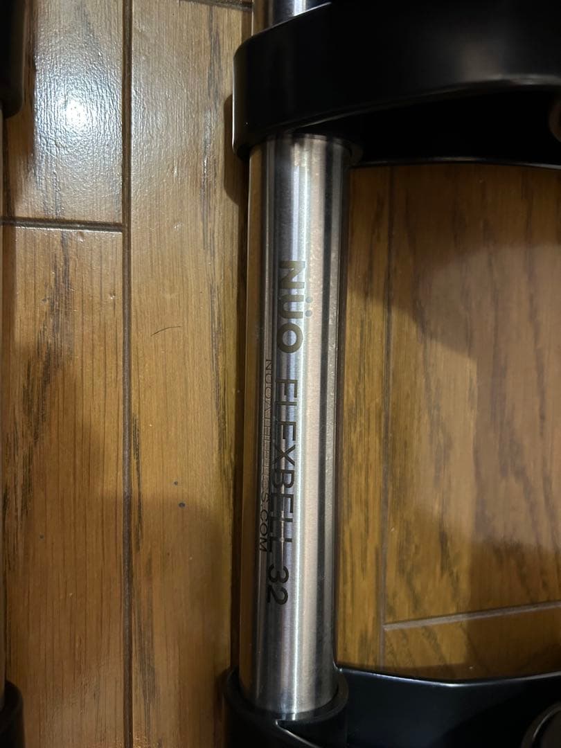 [セット品2/2]BODYTECH FLEXBELL 32 可変式ダンベルセット