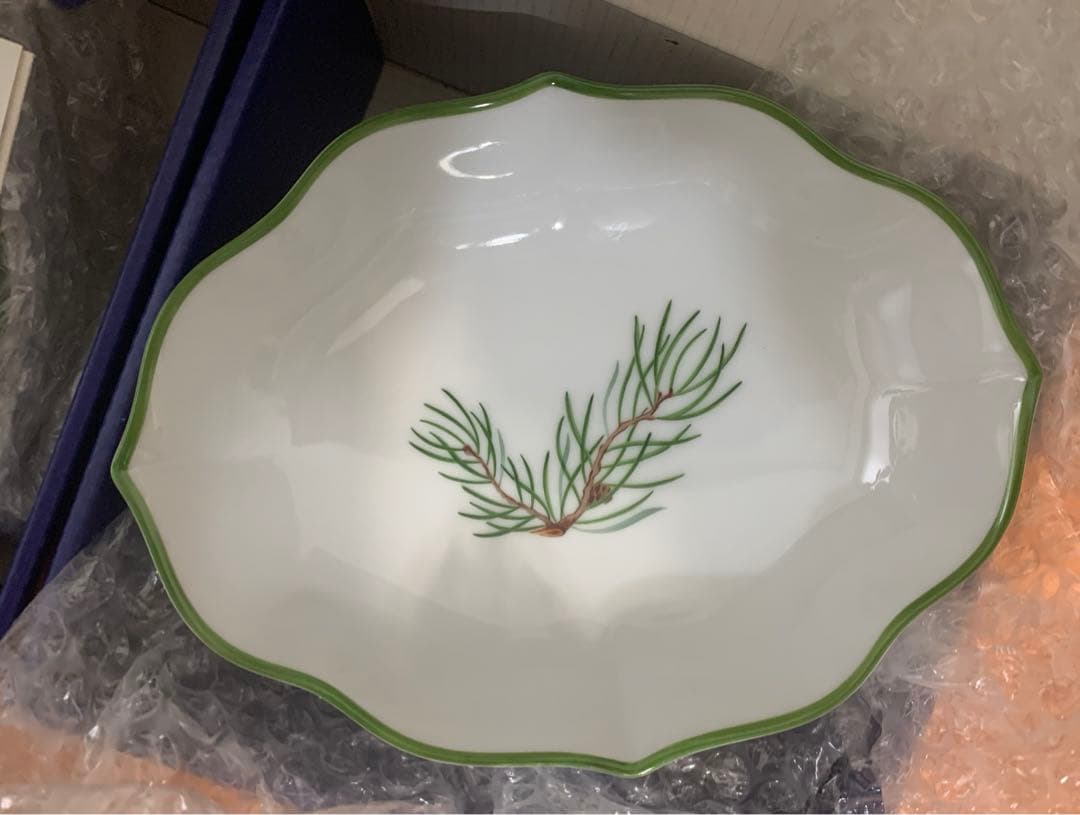 希少　アウガルテン　AUGARTEN モミの枝　プレート　2客　ハンドペイント