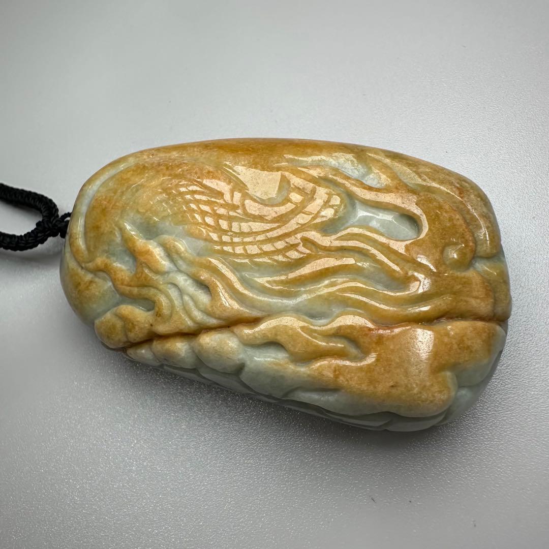 天然翡翠　ペンダント　龍ドラゴン　お守り