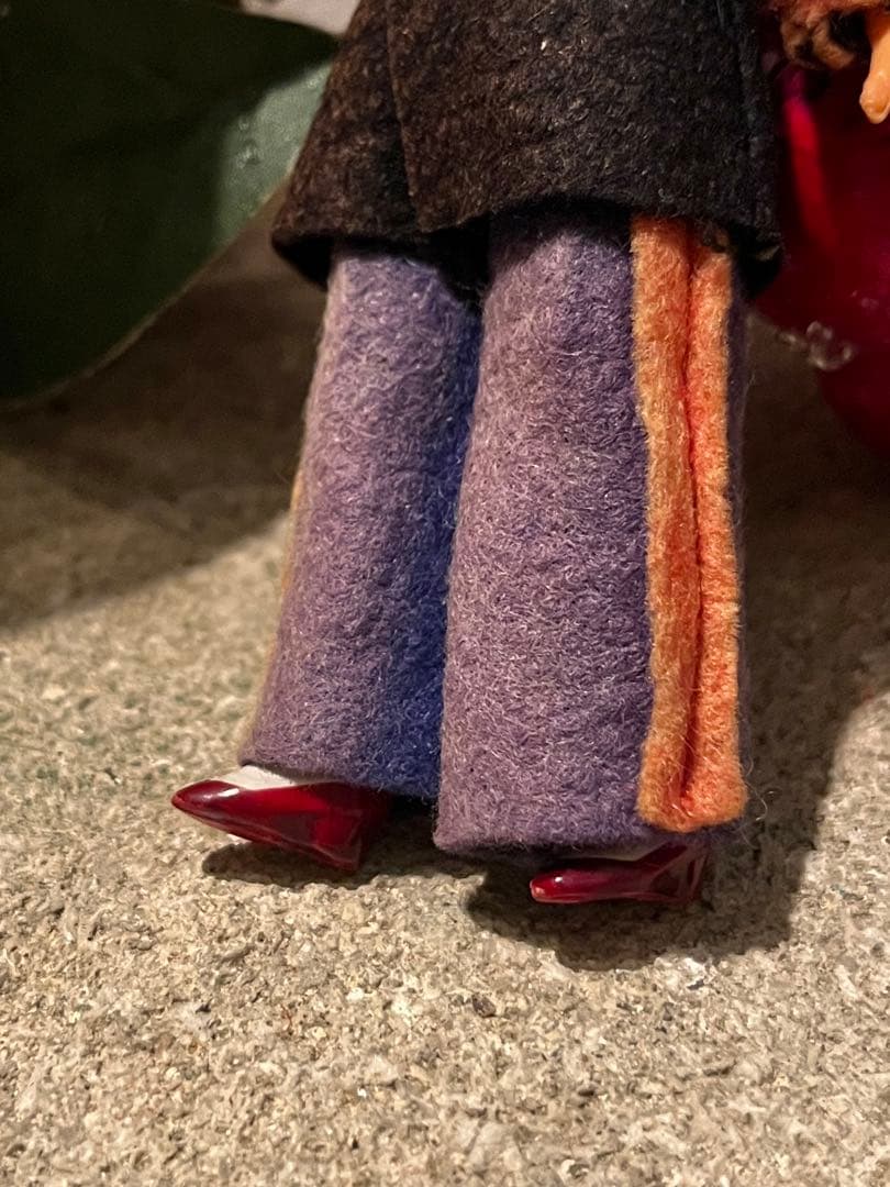 ◆フランスアンティーク｜超希少モナコ兵隊ミニドールDセルロイド民族衣装男制服軍隊