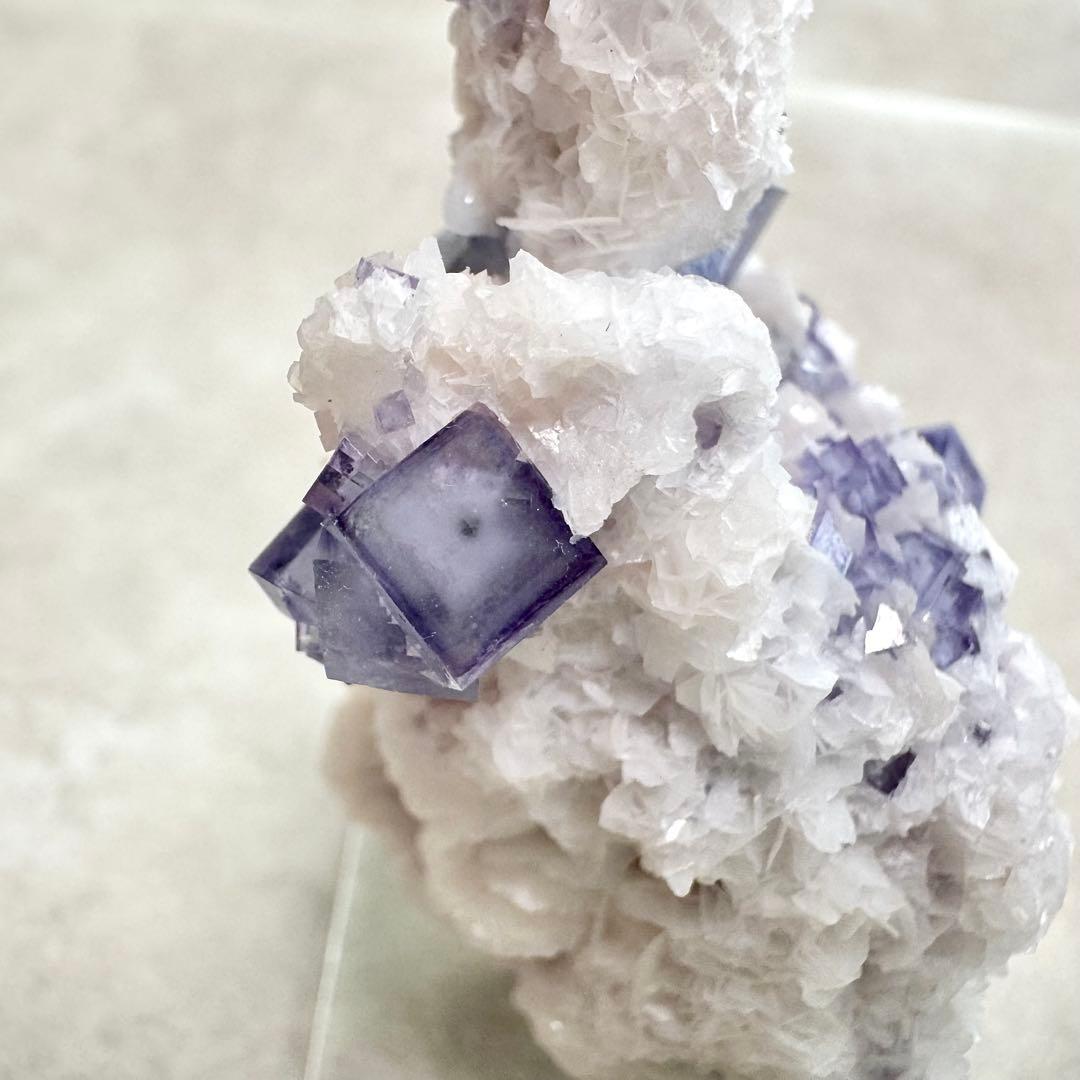 【D194】ポーセリンフローライト Aタイプ ヤオガンシャン 原石 鉱物 標本