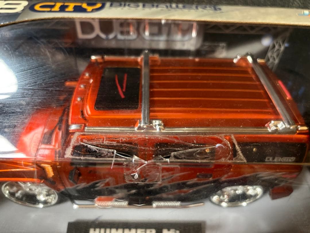 DUB CITY HUMMER H2 1:18 ミニカー