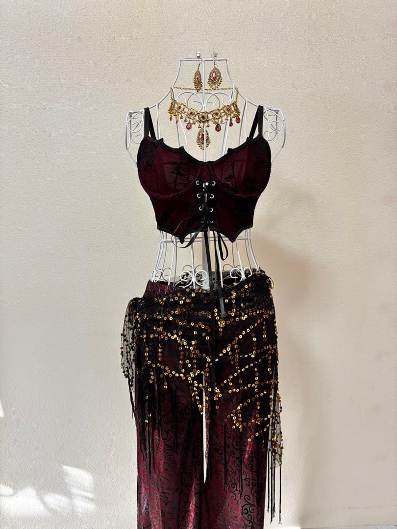 【新品】ベリーダンス衣装★パンツタイプ！ボルドー×ブラック×ゴールド★セット