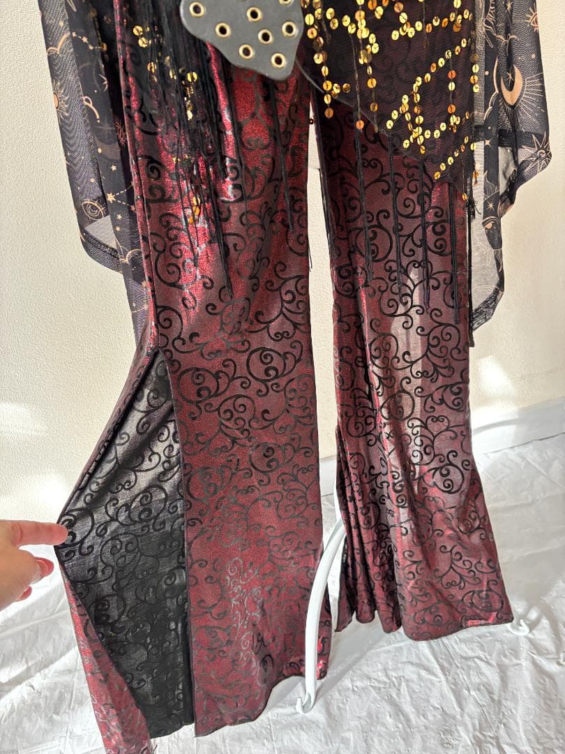 【新品】ベリーダンス衣装★パンツタイプ！ボルドー×ブラック×ゴールド★セット