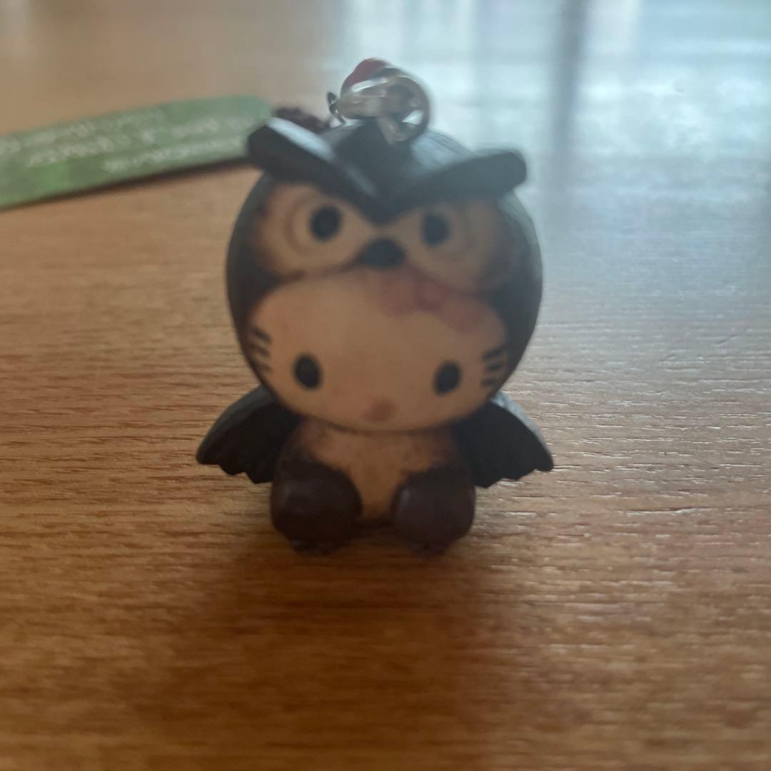 【新品未使用】ハローキティ 木彫り 森の仲間たち ストラップ 3個セット