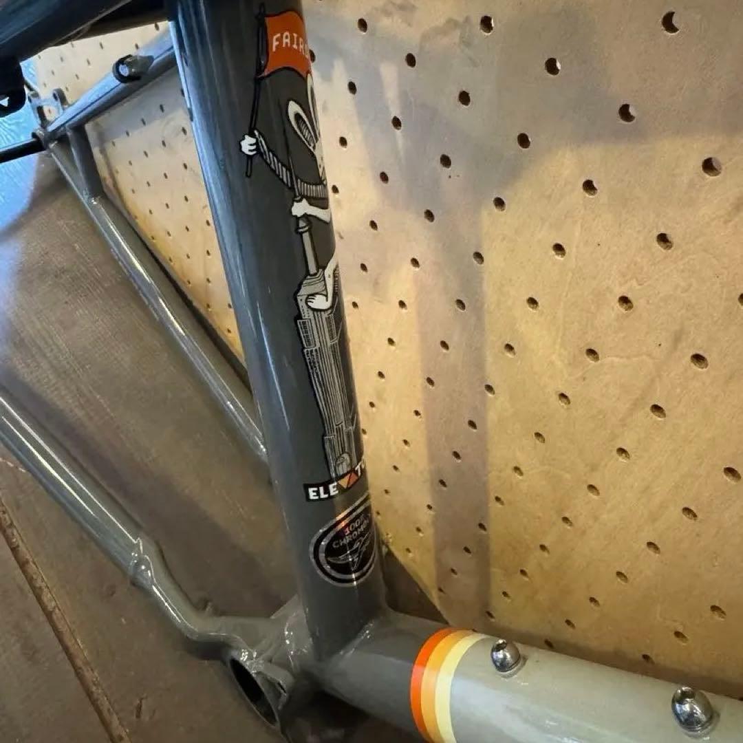 FAIRDALE ELEVATOR フレーム